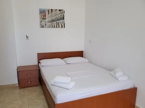 Tek Büyük Yataklı Oda, Balkon