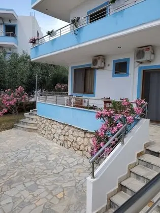 Tek Büyük Yataklı Oda, Balkon