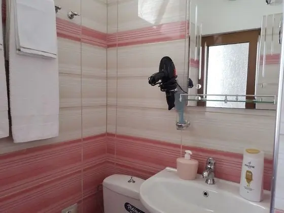 Tek Büyük Yataklı Oda, Balkon