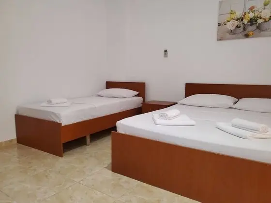 Üç Kişilik Oda, Balkon