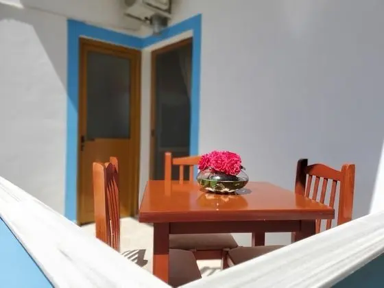 Üç Kişilik Oda, Balkon