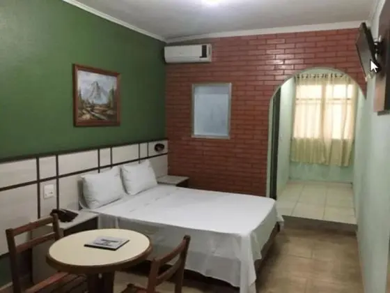 Tek Büyük Yataklı Oda, 2 Tek Kişilik Yatak