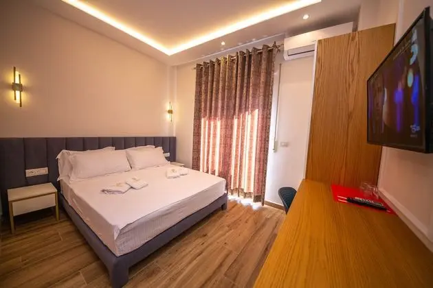 Tek Büyük Yataklı Oda, Balkon