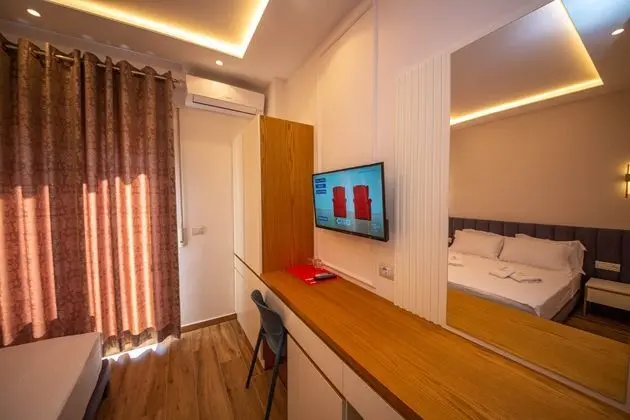 Tek Büyük Yataklı Oda, Balkon, Deniz Manzaralı
