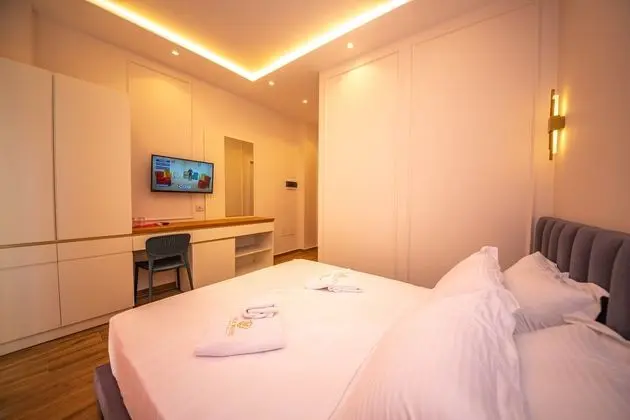 Tek Büyük Yataklı Oda, Balkon, Deniz Manzaralı