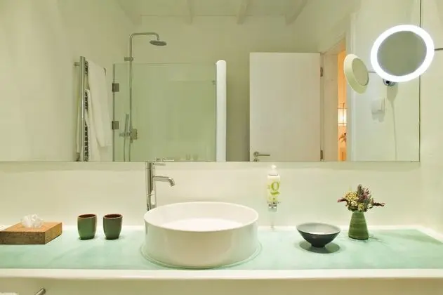 Ocean & Mountain View Family Suite
