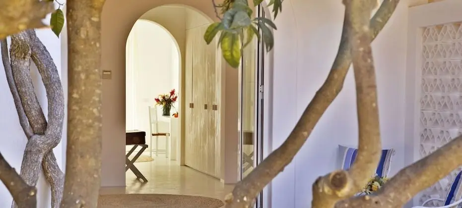 Ocean & Mountain View Suite