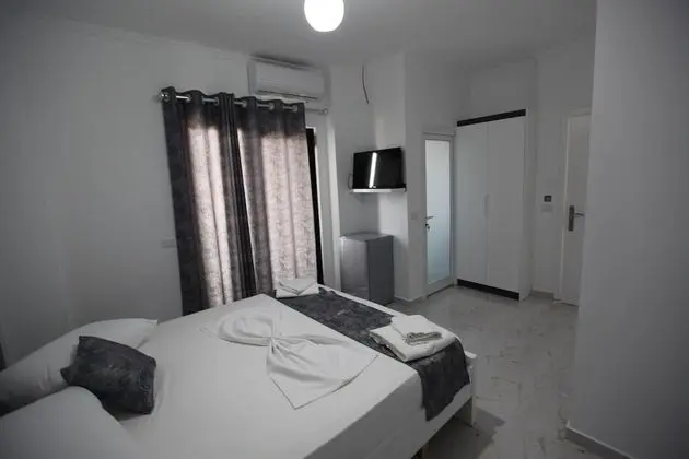 Tek Büyük Yataklı Oda, Balkon