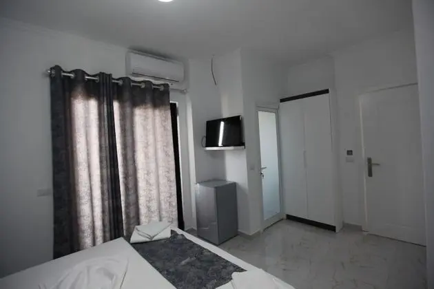 Tek Büyük Yataklı Oda, Balkon