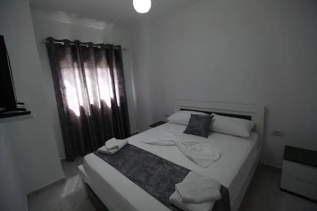 Tek Büyük Yataklı Oda, Balkon
