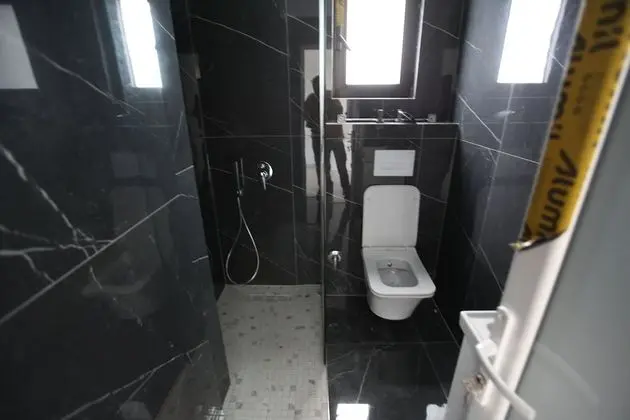 Tek Büyük Yataklı Oda, Balkon