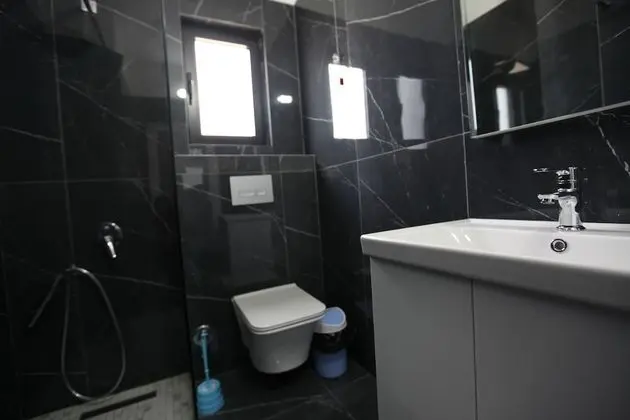 Tek Büyük Yataklı Oda, Balkon