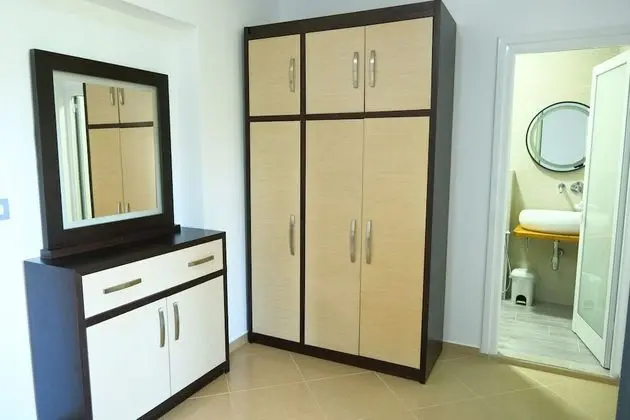 Tek Büyük Yataklı Oda, Balkon