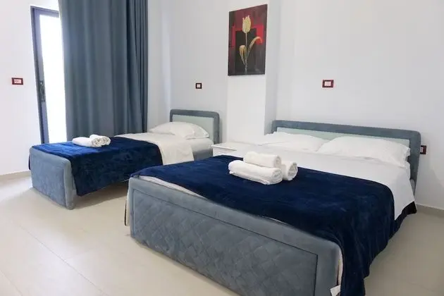 Üç Kişilik Oda, Balkon