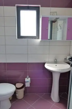 Üç Kişilik Oda, Balkon