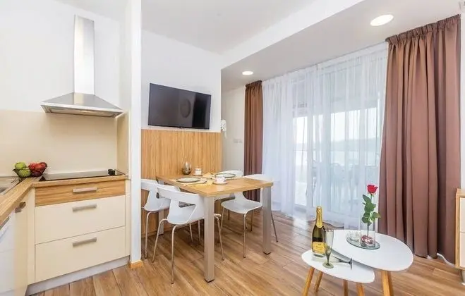 Deluxe Apart Daire (102)