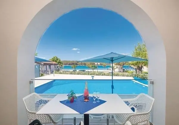 Prestige Apartment (103)