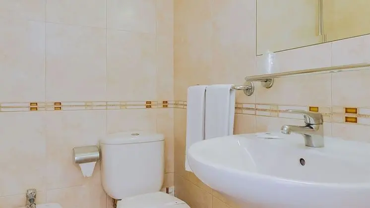 Tek Büyük veya İki Ayrı Yataklı Oda