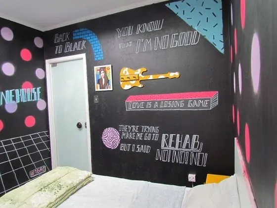 Standard Tek Büyük veya İki Ayrı Yataklı Oda, Ortak Banyo