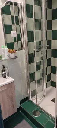 Economy İki Ayrı Yataklı Oda, 2 Tek Kişilik Yatak, Ortak Banyo, Bahçe Manzaralı