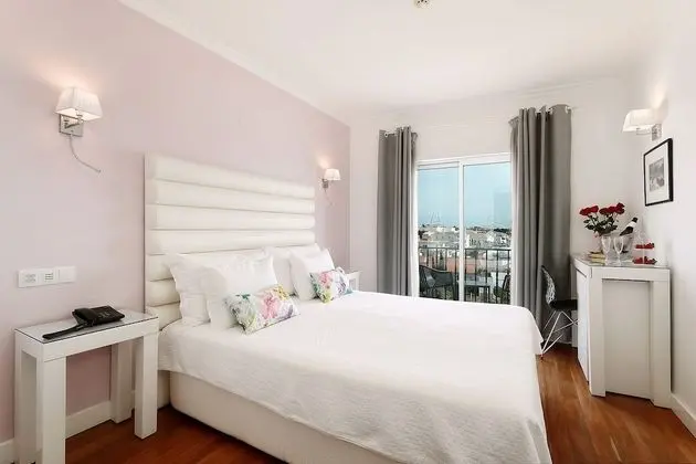 Romantic Tek Büyük veya İki Ayrı Yataklı Oda, Teras, Deniz Manzaralı