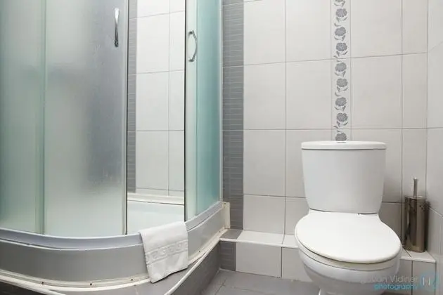 Tek Büyük Yataklı Oda, Balkon
