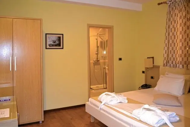 Deluxe Tek Büyük Yataklı Oda, 1 Büyük (Queen) Boy Yatak, Engellilere Uygun