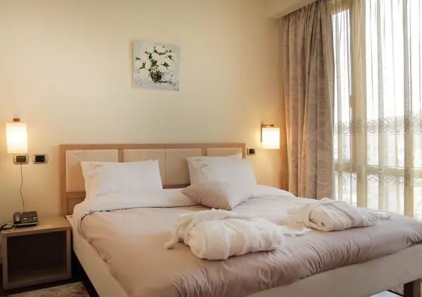 Süit, Birden Çok Yatak, Sigara İçilmez