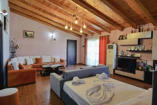 Çatı Katı Süiti (Penthouse)