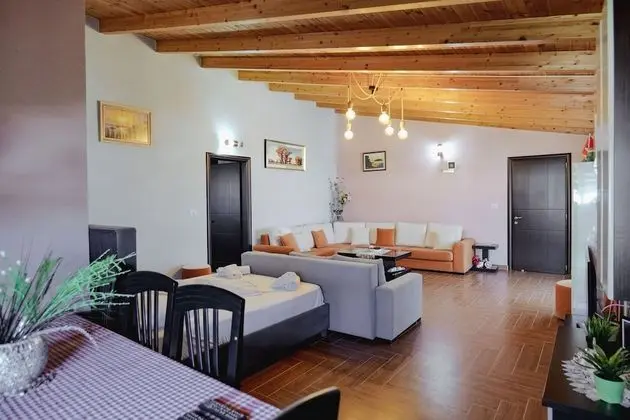 Çatı Katı Süiti (Penthouse)