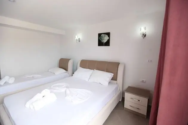 Üç Kişilik Oda, Balkon