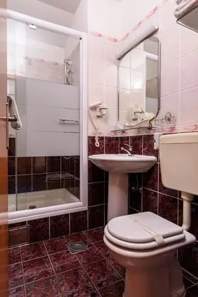 Standard Tek Büyük Yataklı Oda, Şehir Manzaralı