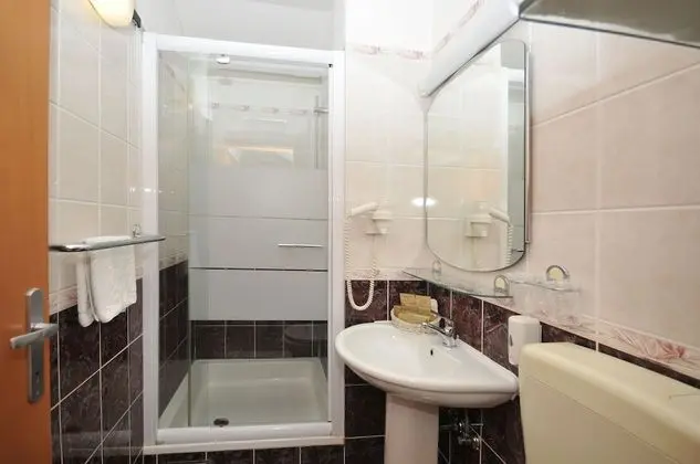 Standard Tek Büyük Yataklı Oda, Şehir Manzaralı