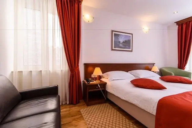 Superior Tek Büyük Yataklı Oda, Şehir Manzaralı