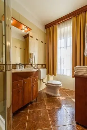 Superior Tek Büyük Yataklı Oda, Şehir Manzaralı