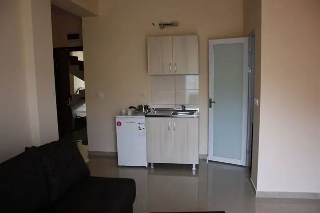 Stüdyo, Göl Manzaralı