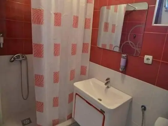Stüdyo, Göl Manzaralı