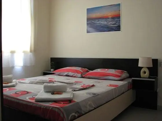 Apart Daire, 1 Yatak Odası, Balkon, Bahçe Manzaralı