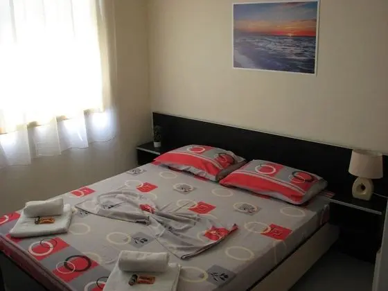 Apart Daire, 1 Yatak Odası, Balkon, Bahçe Manzaralı