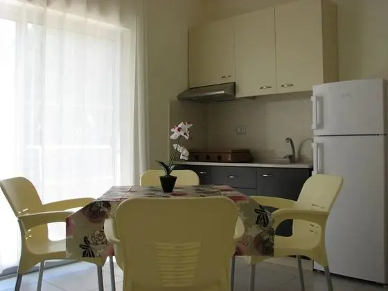 Apart Daire, 1 Yatak Odası, Balkon, Bahçe Manzaralı