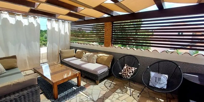 Villa, 4 Yatak Odası, Şömine