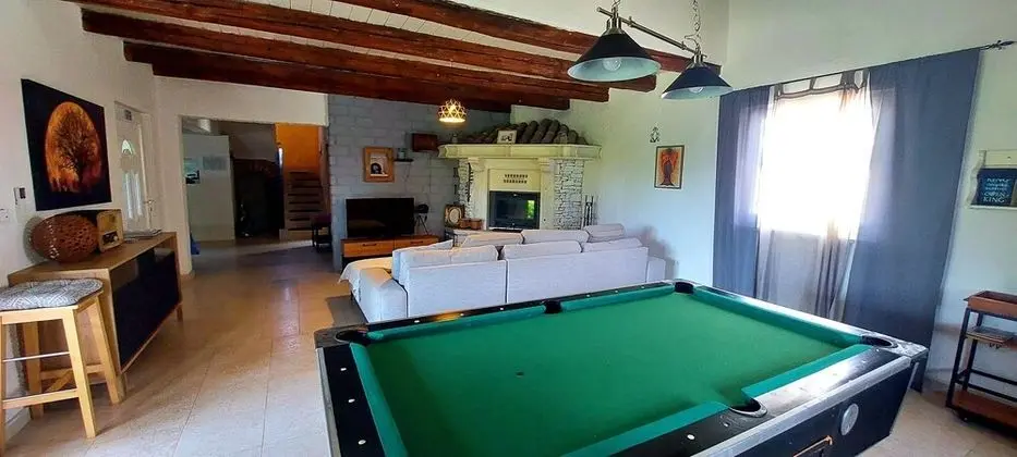 Villa, 4 Yatak Odası, Şömine