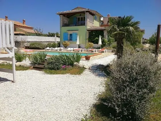 Villa, 4 Yatak Odası, Şömine