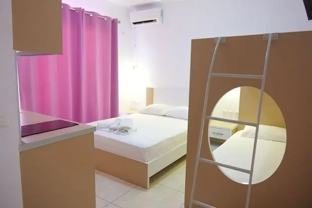 Deluxe Dört Kişilik Oda