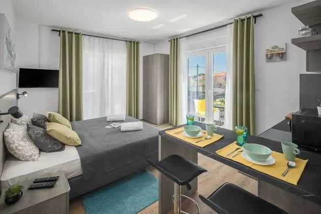 Superior Stüdyo Süit