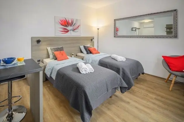 Traditional Stüdyo Süit