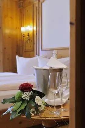 Classic Tek Büyük Yataklı Oda