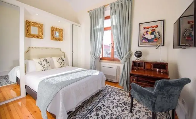 Tek Büyük Yataklı Oda, Dağ Manzaralı