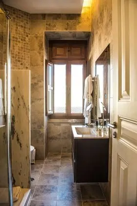 Tek Büyük Yataklı Oda, Dağ Manzaralı