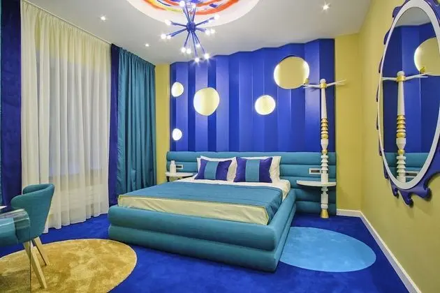 Deluxe Tek Büyük Yataklı Oda